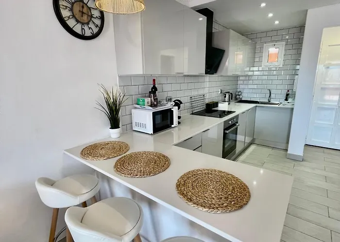 Juana * Caleta De Fuste